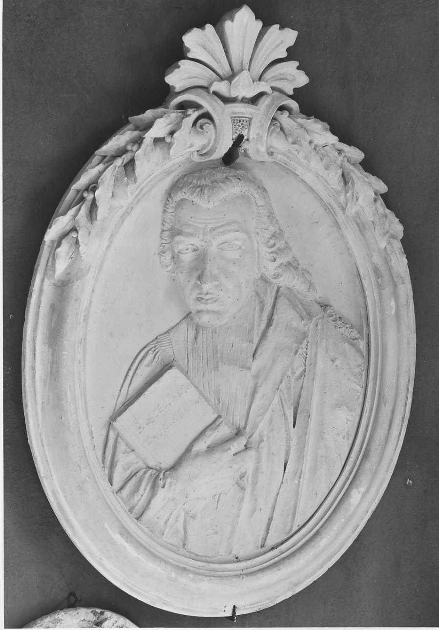 ritratto a mezzo busto di Gian Francesco Cigna (rilievo, elemento d'insieme) di Della Vedova Pietro (seconda metà sec. XIX)