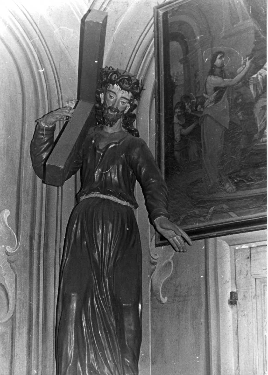Cristo caricato della croce (statua processionale, opera isolata) di Bernero Giovanni Battista (bottega) (metà sec. XVIII)