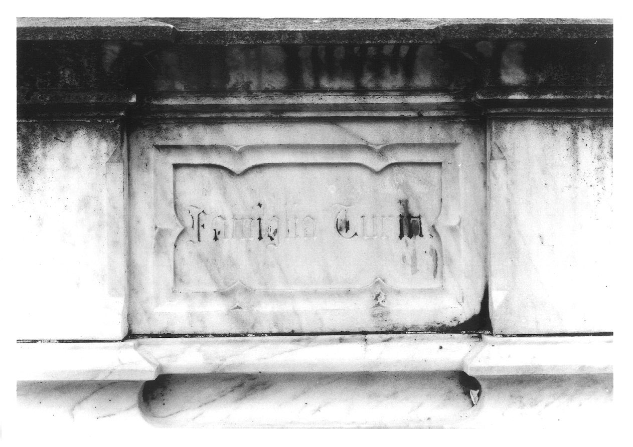 motivi decorativi architettonici (monumento funebre - a tempietto, opera isolata) - bottega piemontese (sec. XIX)