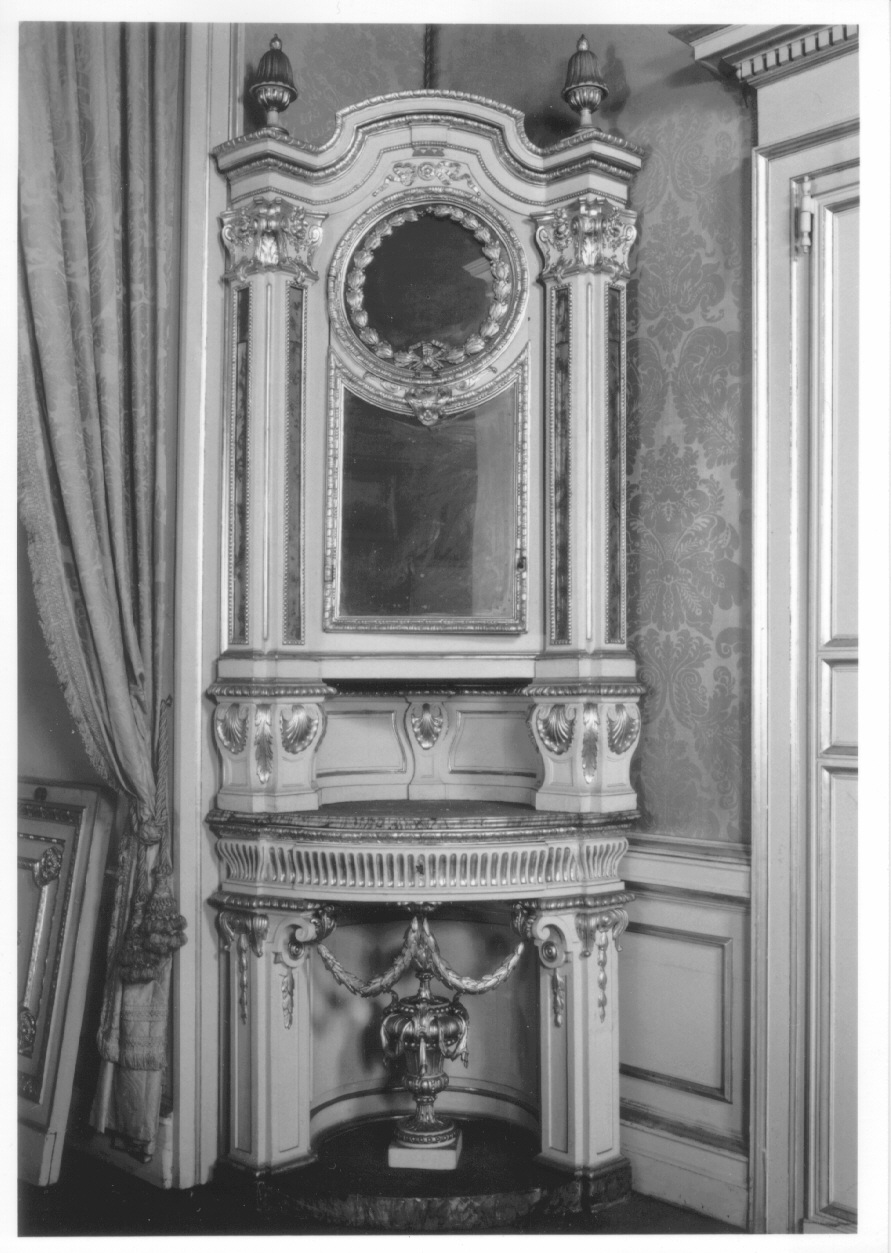 angoliera - a due corpi, opera isolata di Bonzanigo Giuseppe Maria (bottega) (ultimo quarto sec. XVIII)