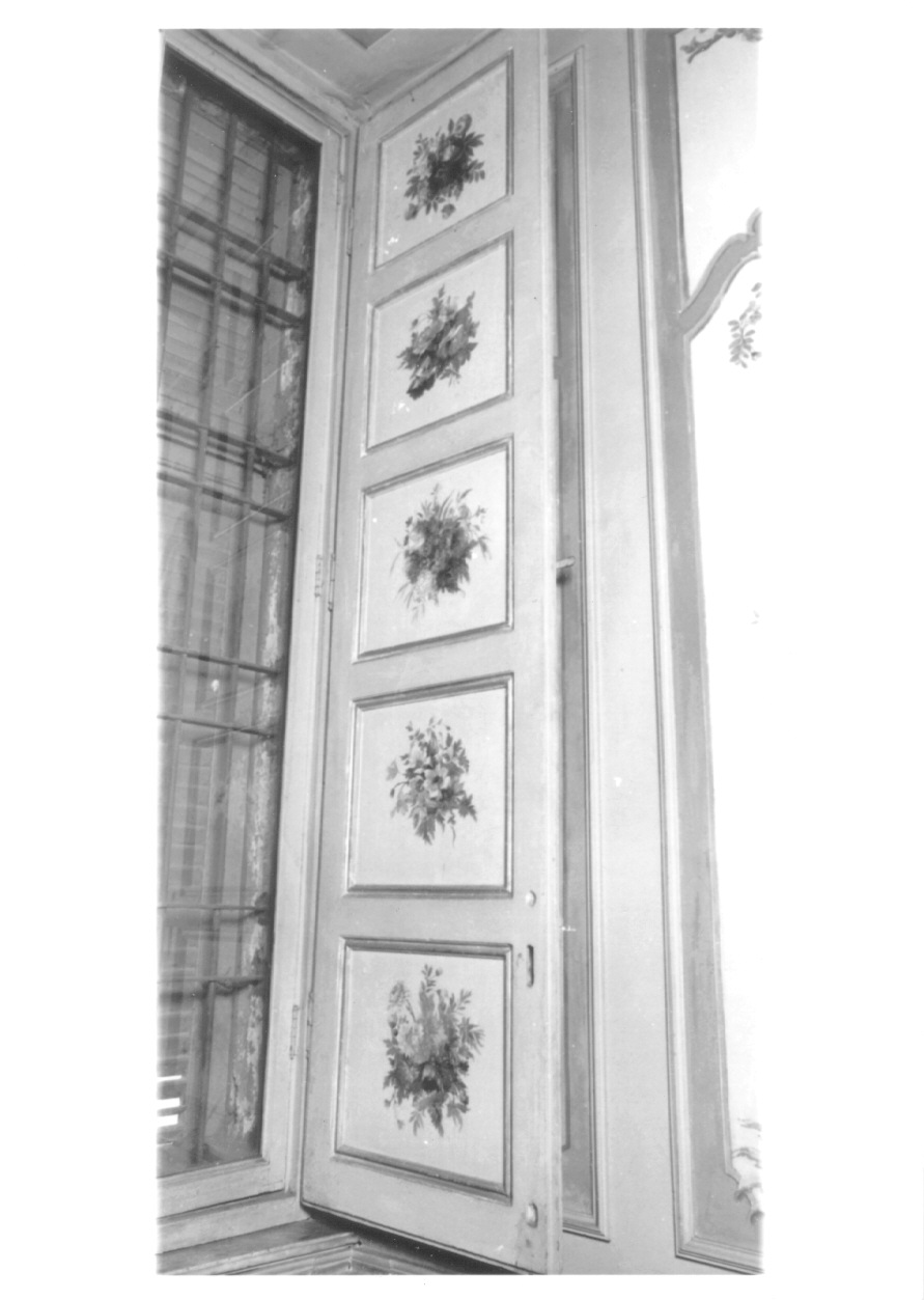 mazzo di fiori (scuro di finestra, elemento d'insieme) di Vacca Felice (attribuito) (secondo quarto sec. XIX)