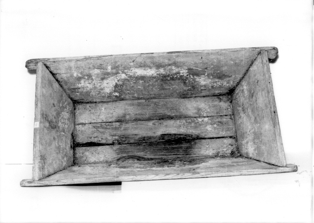 vasca-madia (vasca) - bottega abruzzese (sec. XX)