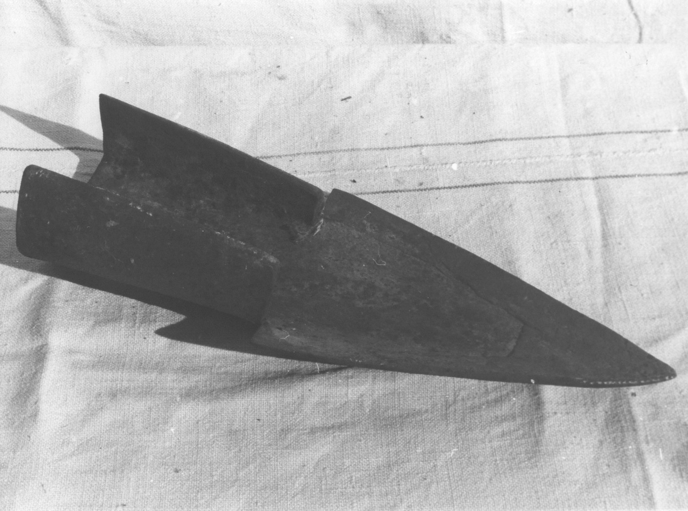 vomere in ferro per seminare (vomere) - ambito abruzzese (sec. XX)