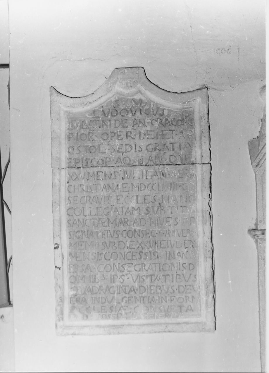 lapide commemorativa, opera isolata - bottega Italia centrale (sec. XVIII)