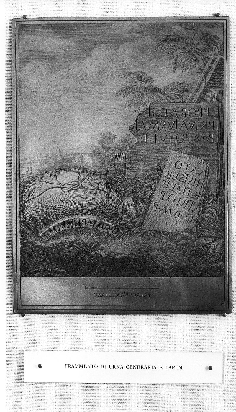 frammento di urna cineraria e lapidi (stampa) di Tiberi Nicola (sec. XVIII)