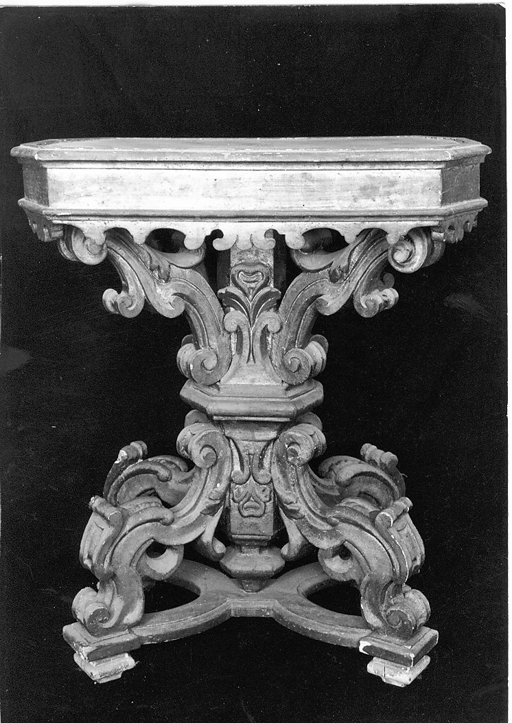 tavolo - manifattura Italia centrale (sec. XVIII)