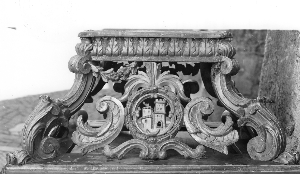 piedistallo di statua, opera isolata - bottega Italia centrale (sec. XVIII)