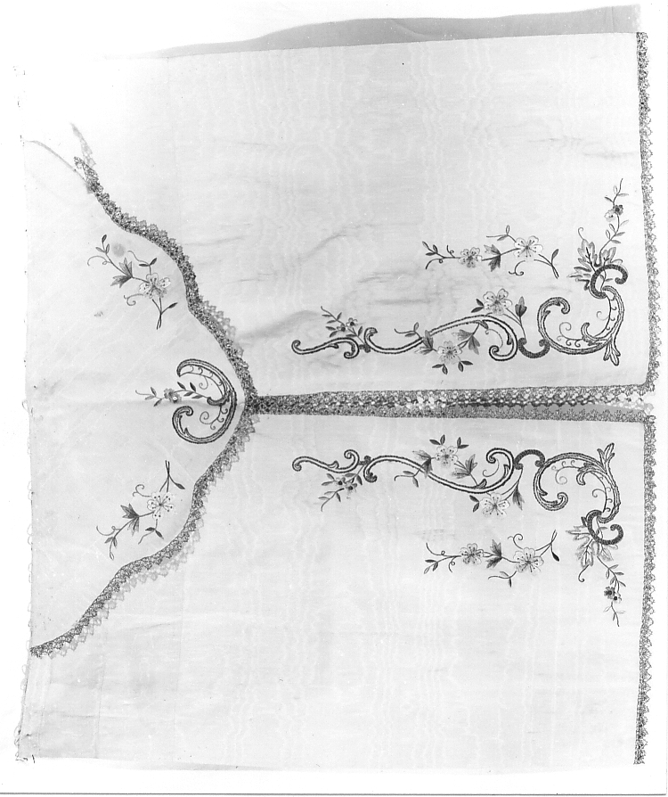 conopeo, opera isolata - manifattura abruzzese (prima metà sec. XX)