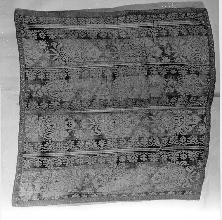 velo di calice, elemento d'insieme - manifattura italiana (seconda metà sec. XIX)