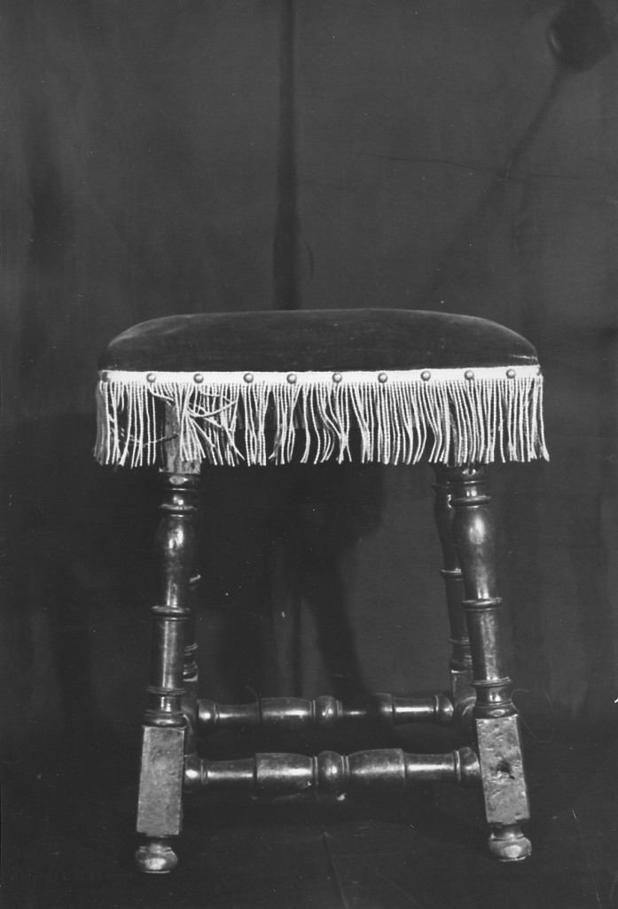 sgabello, paio - bottega abruzzese (sec. XVI)