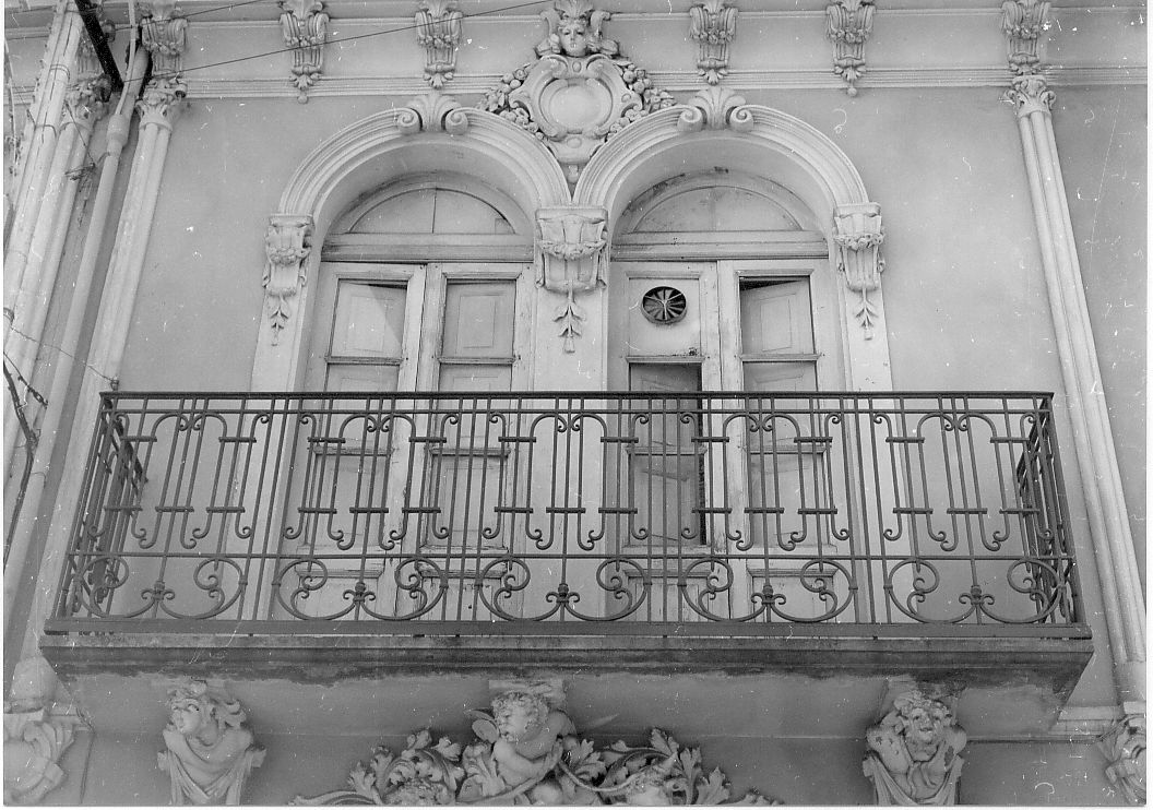 bifora, opera isolata - bottega Italia centrale (secc. XIX/ XX)