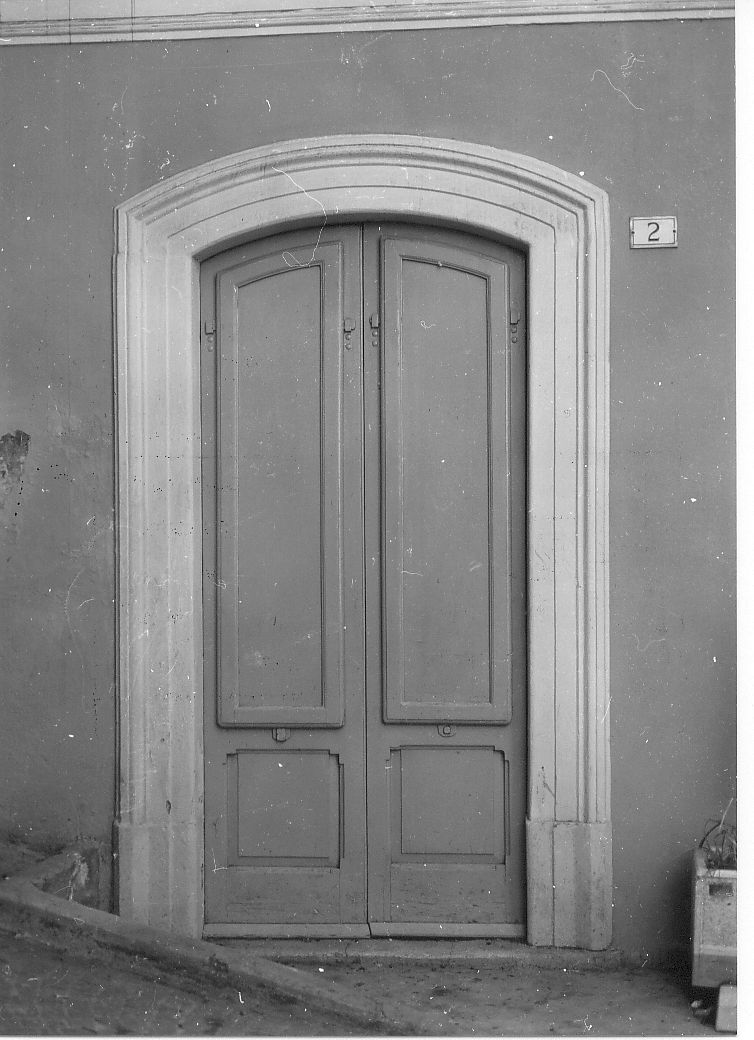 portale, opera isolata - bottega Italia centrale (fine/inizio secc. XIX/ XX)