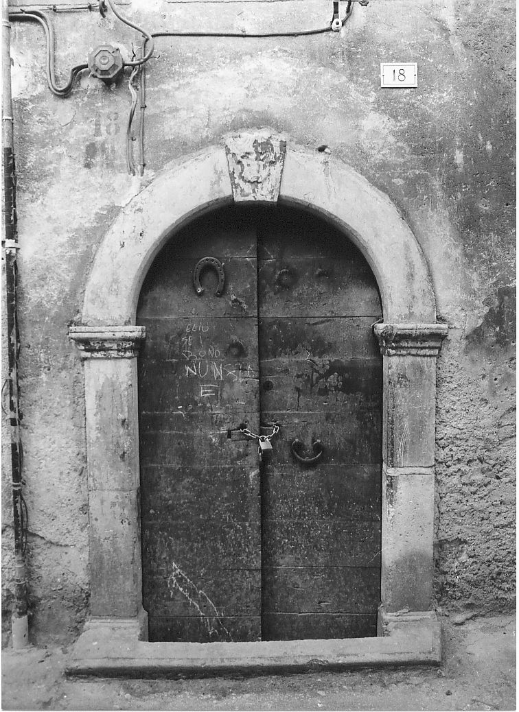 portale, opera isolata - bottega Italia centrale (fine/inizio secc. XIX/ XX)