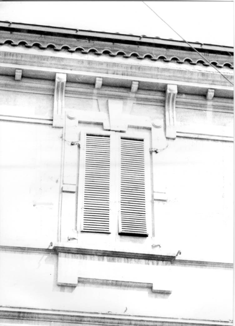 finestra, serie - bottega Italia centrale (fine/inizio secc. XIX/ XX)