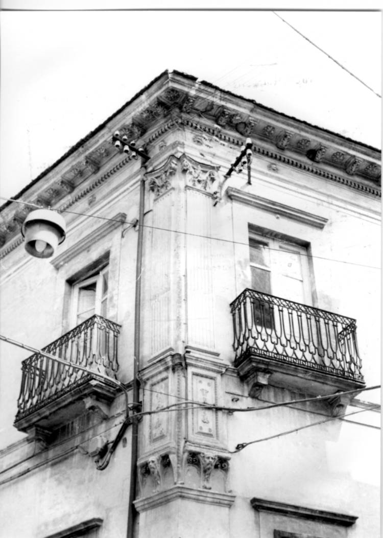 parasta, serie - bottega Italia centrale (fine/inizio secc. XIX/ XX)