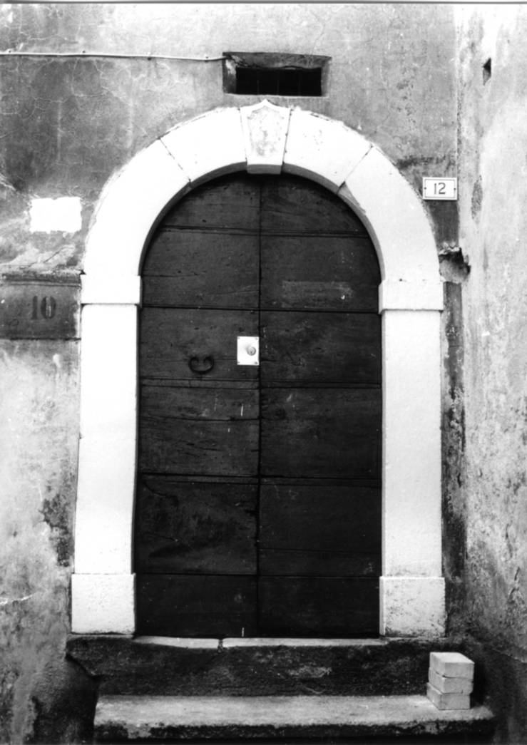 portale, opera isolata - bottega Italia centrale (fine/inizio secc. XIX/ XX)