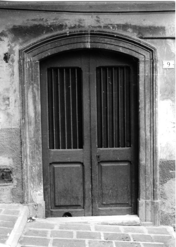 portale, opera isolata - bottega Italia centrale (fine/inizio secc. XIX/ XX)