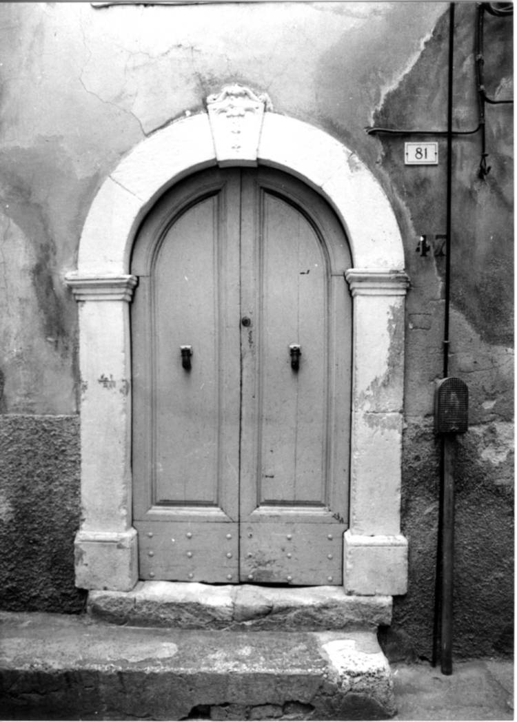 portale, opera isolata - bottega Italia centrale (fine/inizio secc. XIX/ XX)