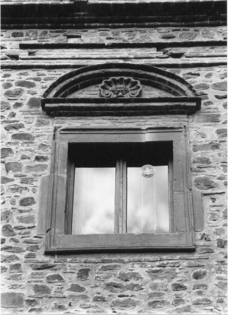 mostra di portale, opera isolata - bottega Italia centrale (sec. XVIII)