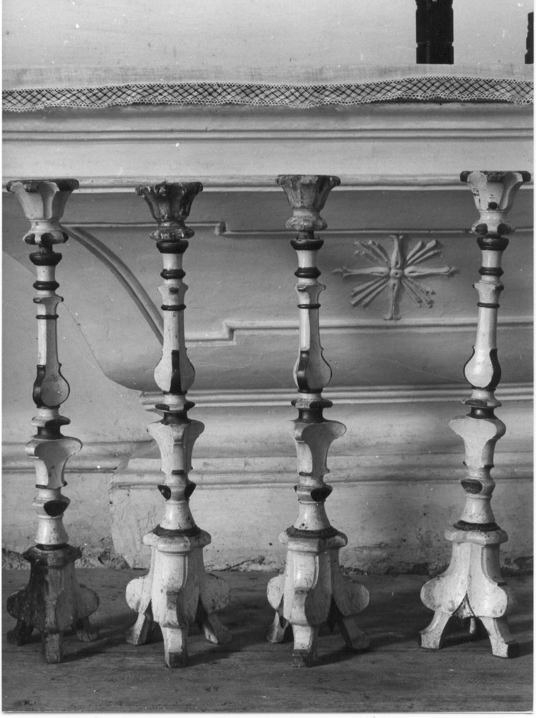 candeliere, serie - bottega Italia centrale (sec. XIX)