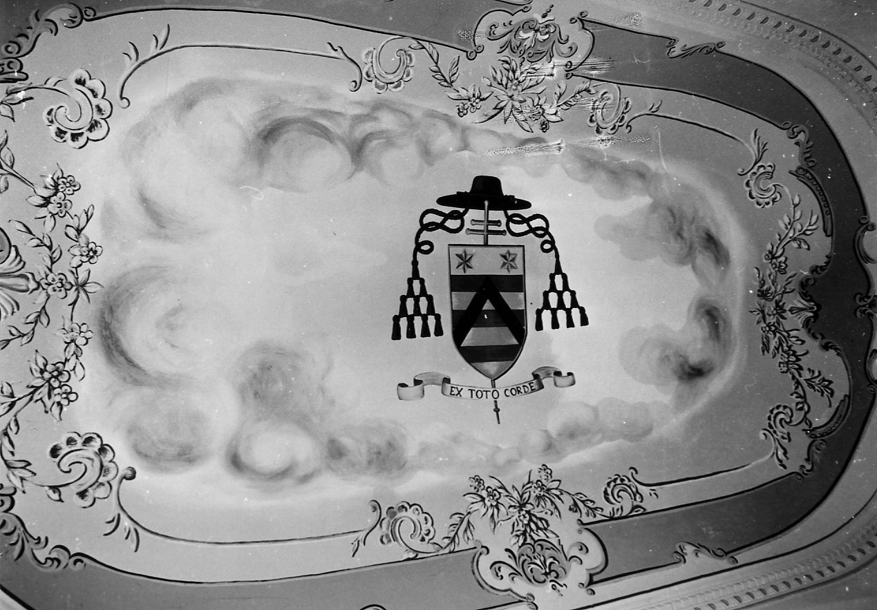 stemma cardinalizio (dipinto) - ambito Italia centrale (sec. XX)