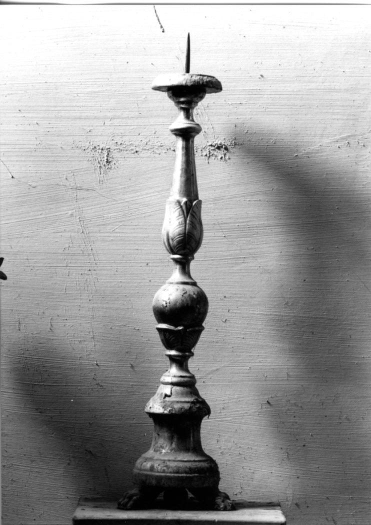 candeliere, opera isolata - bottega Italia centrale (sec. XIX)