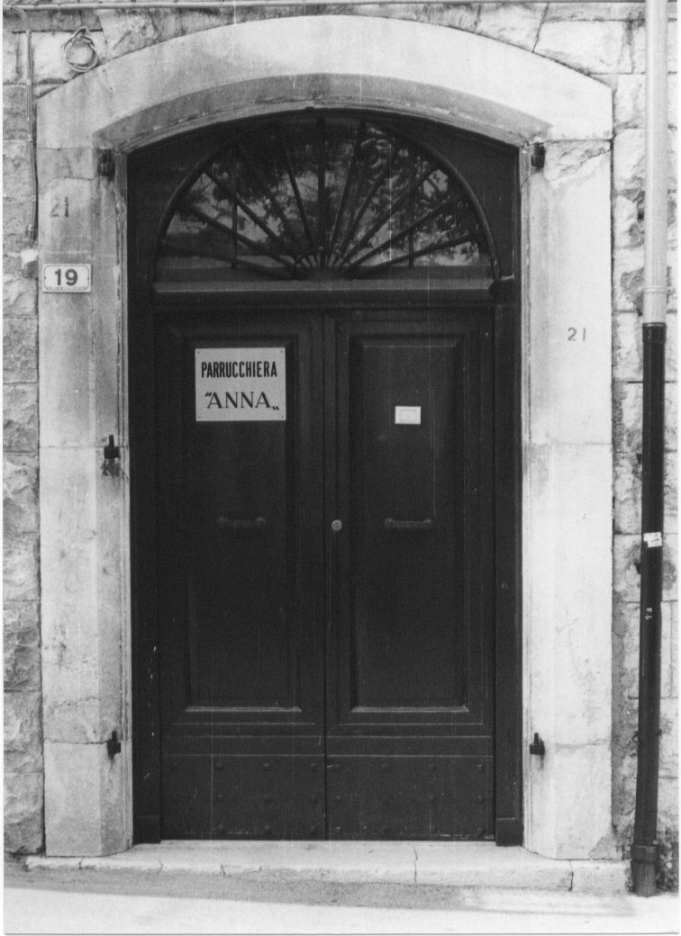 portale, serie - bottega Italia centrale (sec. XX)