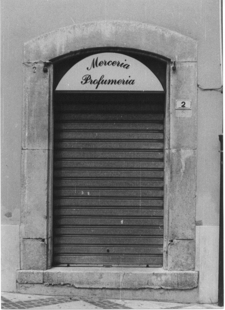 portale, serie - bottega Italia centrale (sec. XX)