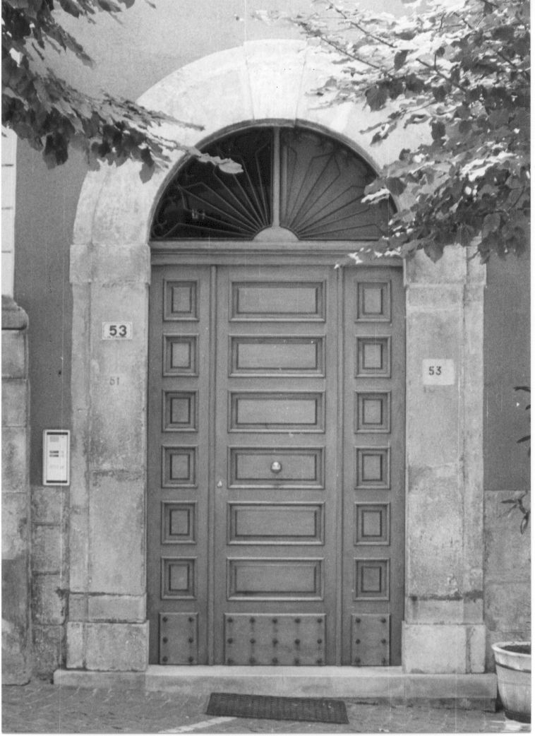 motivi decorativi architettonici (portale, elemento d'insieme) - bottega Italia centrale (sec. XIX)