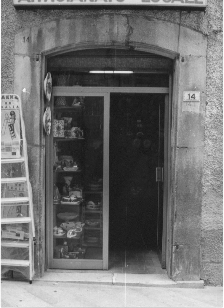 portale, elemento d'insieme - bottega Italia centrale (sec. XIX)