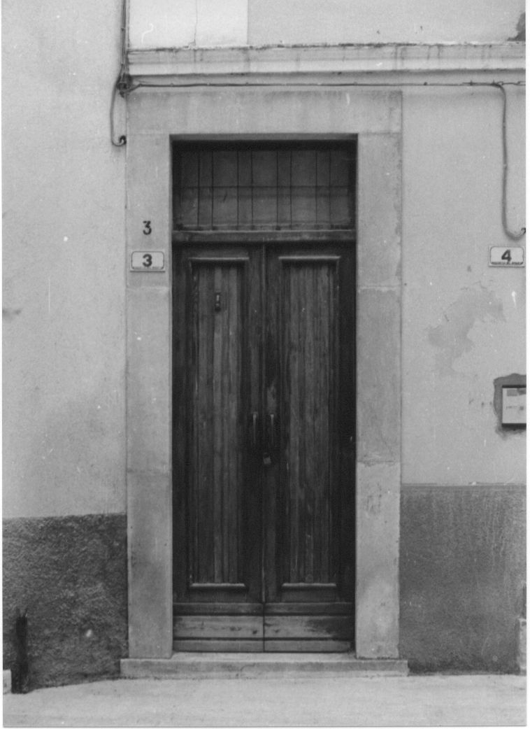 portale, elemento d'insieme - bottega Italia centrale (sec. XX)