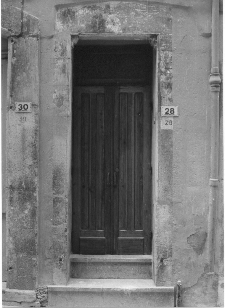 portale, elemento d'insieme - bottega Italia centrale (sec. XIX)