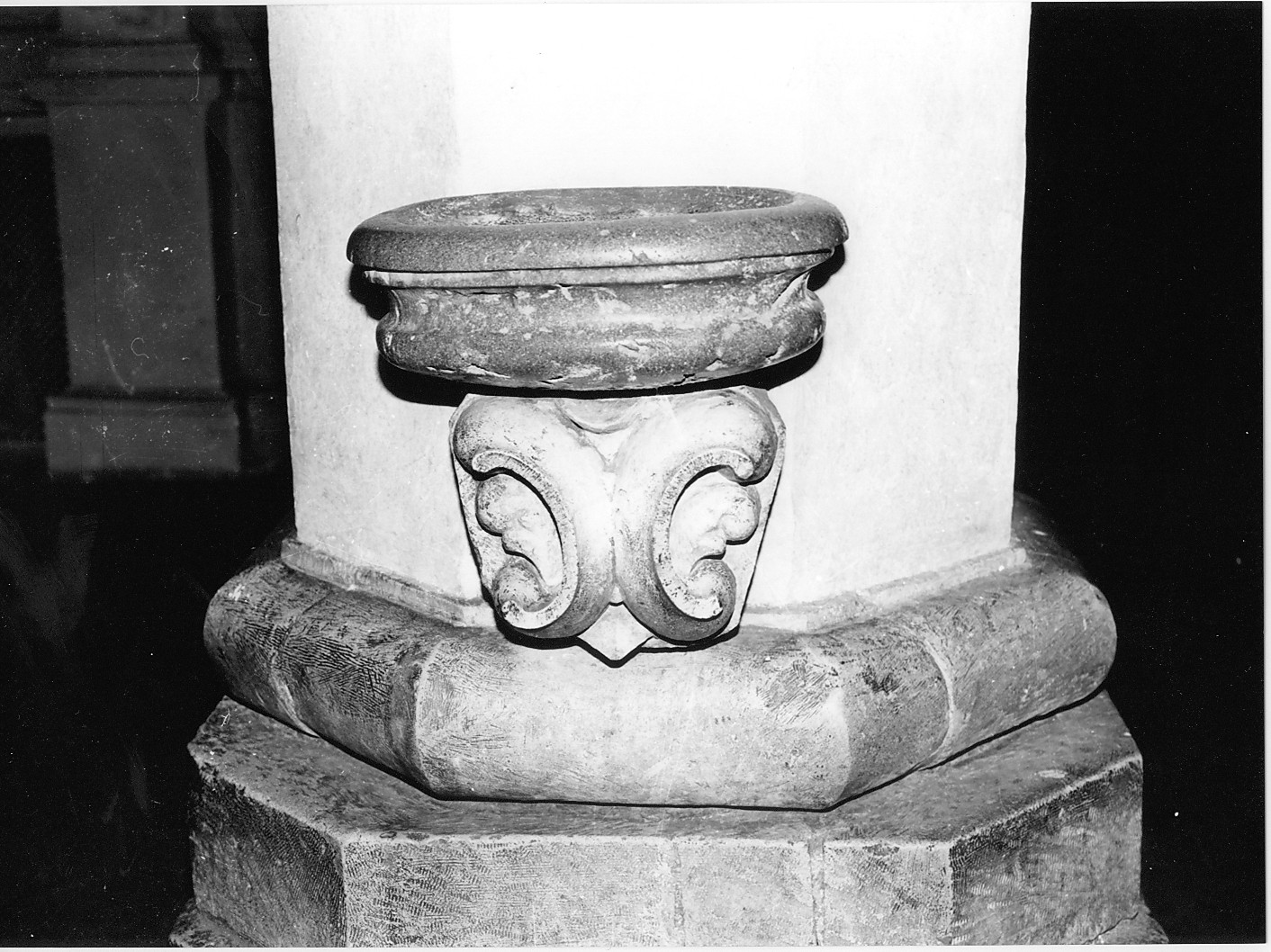 acquasantiera, serie - ambito Italia centrale (sec. XVIII)