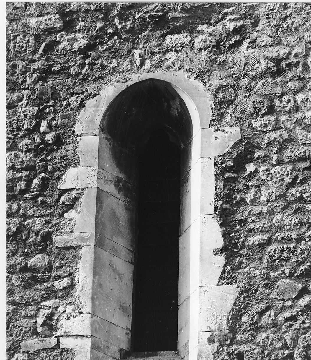 monofora, serie - ambito Italia centrale (sec. XIII)