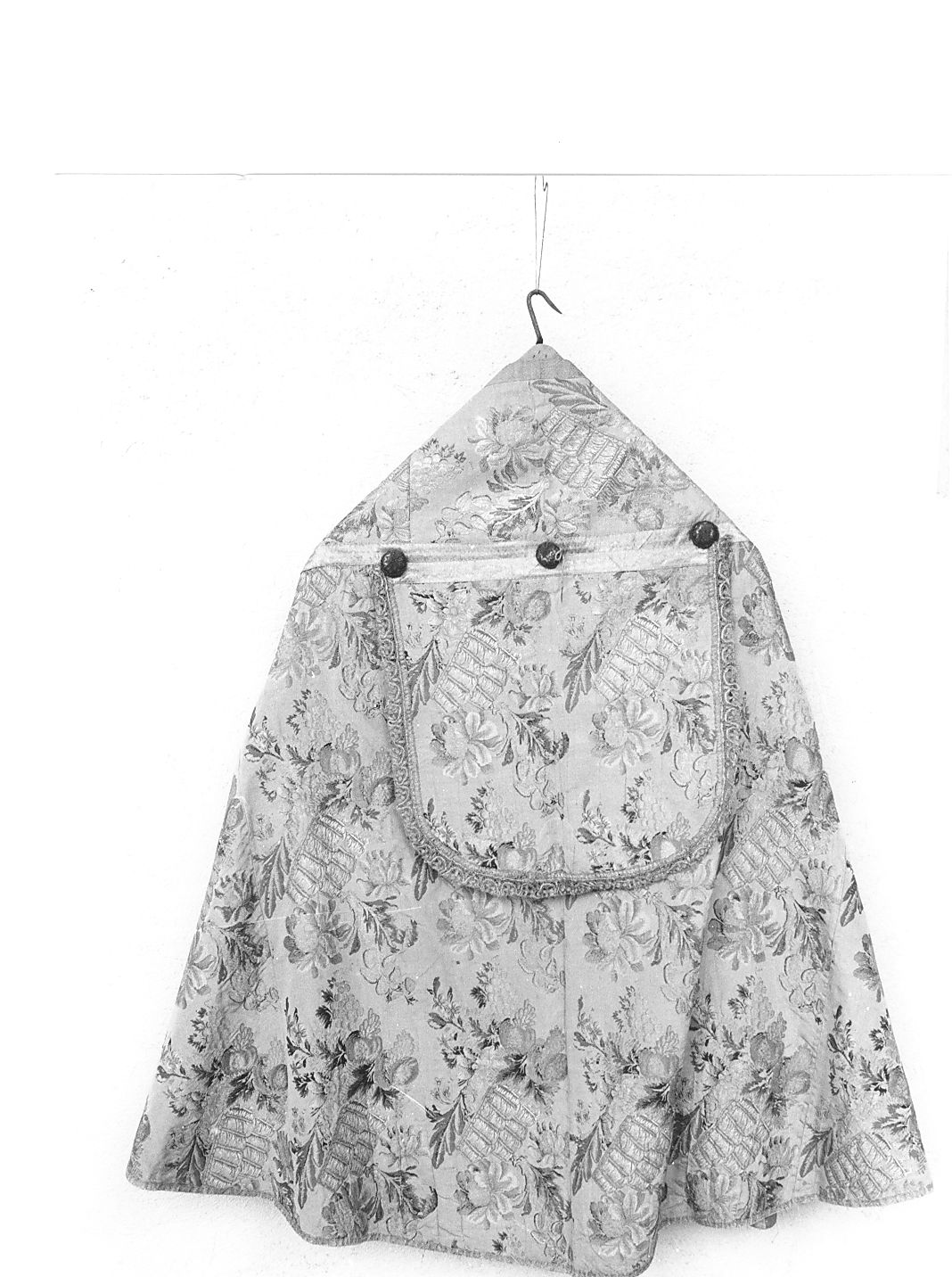 piviale - manifattura Italia centrale (sec. XVIII)