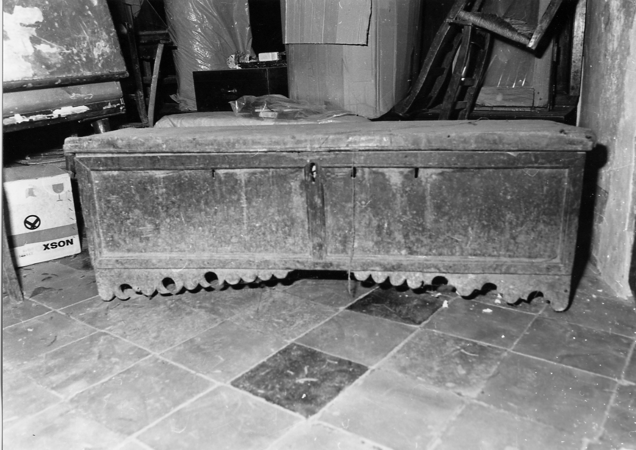 cassapanca - ambito Italia centrale (sec. XVII)