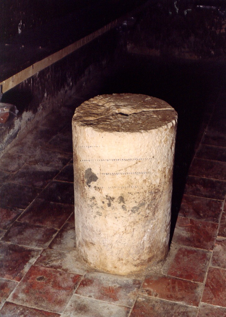 colonna, opera isolata - bottega abruzzese (sec. XII)