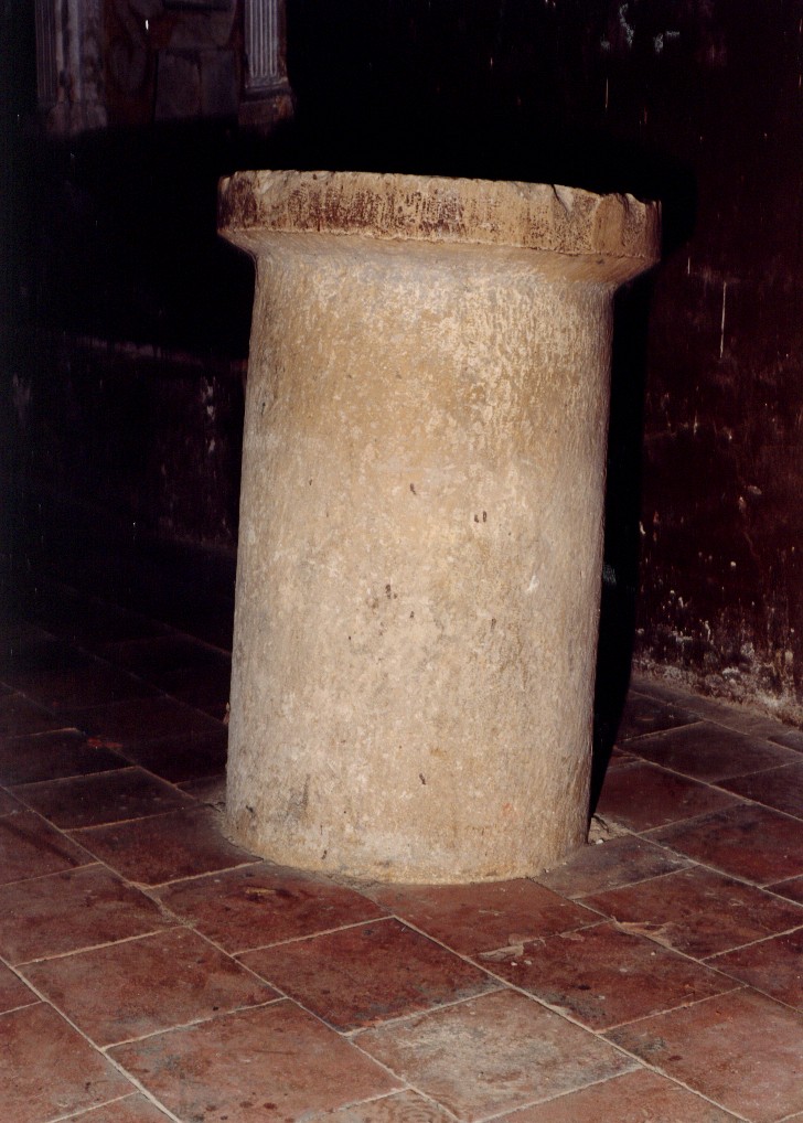 colonna, opera isolata - bottega abruzzese (sec. XII)