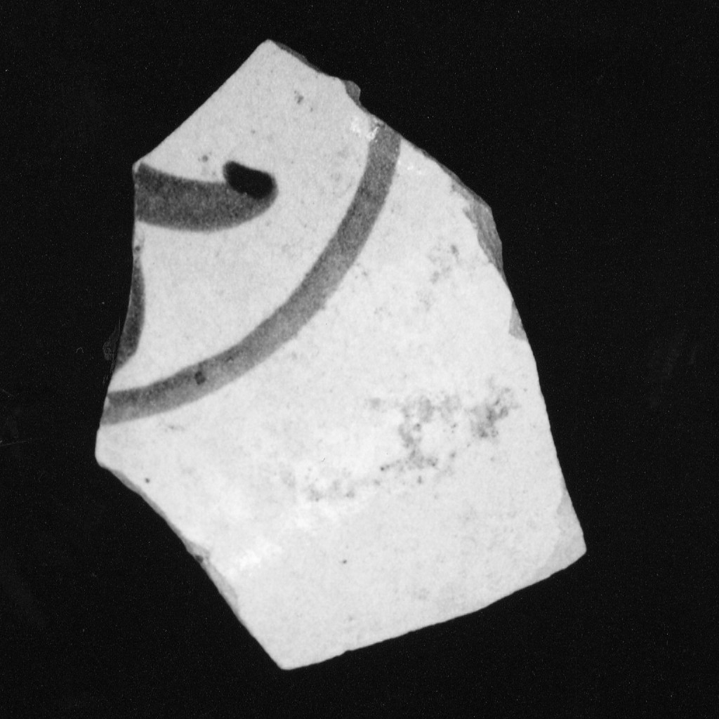 Motivo decorativo (pancia di boccale, frammento) - manifattura abruzzese (sec. XVI)