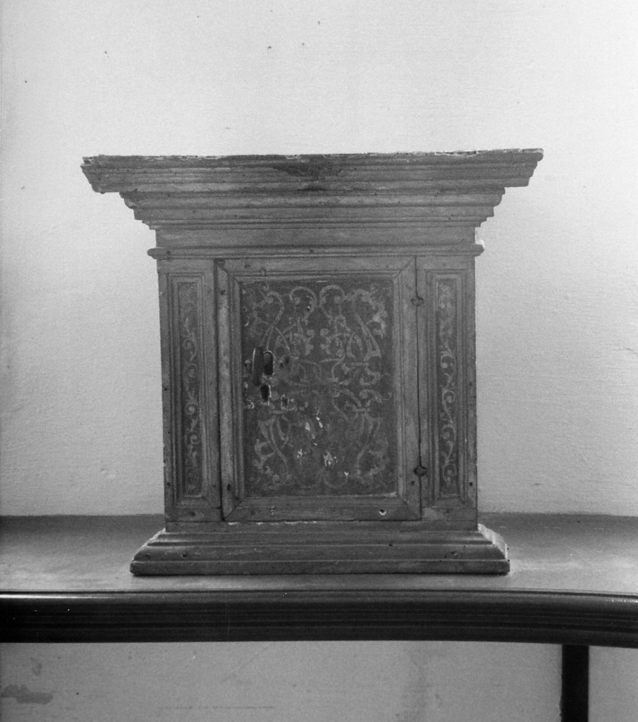 Motivi decorativi ad arabesco (tabernacolo) - ambito abruzzese (sec. XVIII)