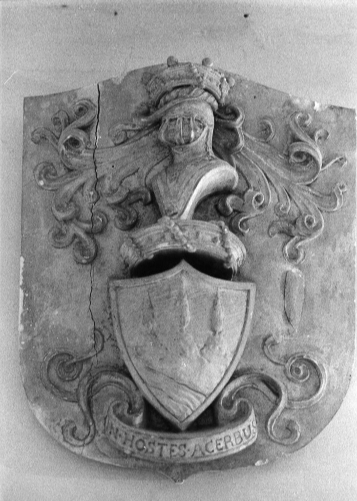 Stemma 'Acerbo' con cimiero (rilievo) - ambito abruzzese (sec. XVIII)