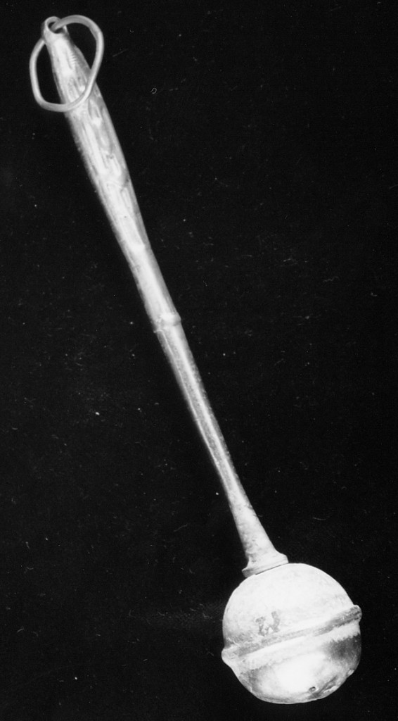 aspersorio - produzione abruzzese (ultimo quarto sec. XIX)