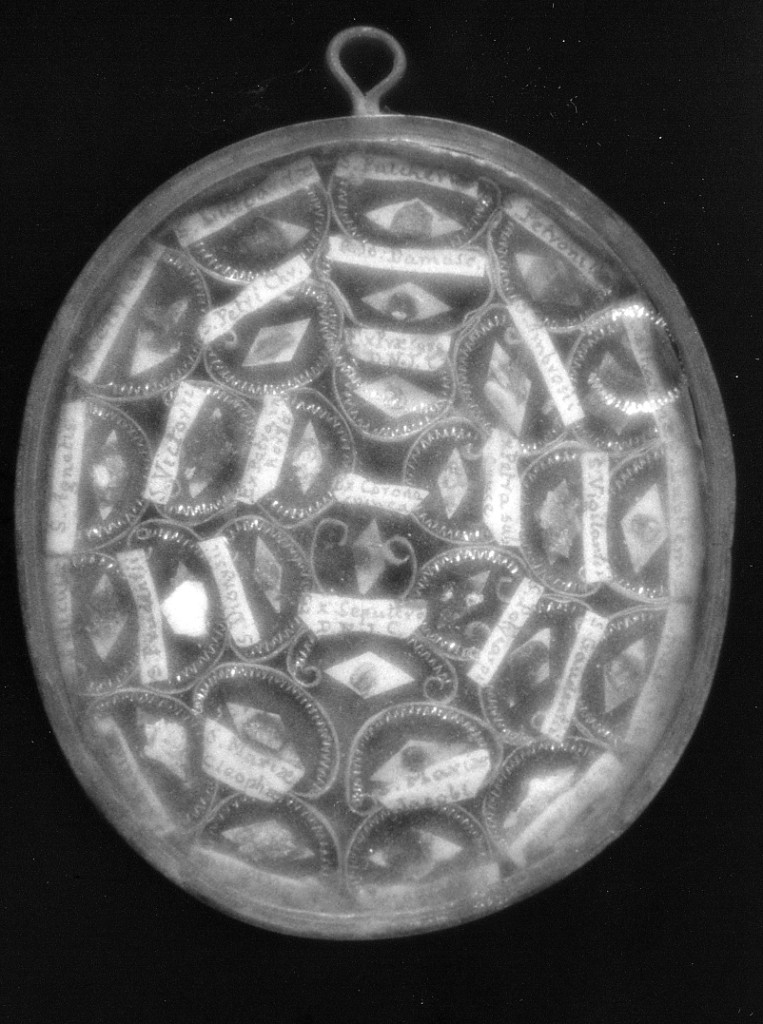 reliquiario a capsula - a medaglione - produzione Italia centro-meridionale (sec. XVIII)