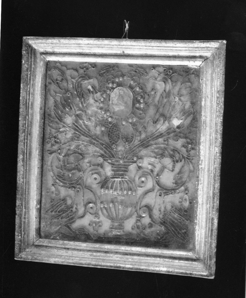 Cristo e Agnus Dei; vaso con fiori e uccelli (reliquiario - a tabella) - produzione Italia centro-meridionale (sec. XIX)