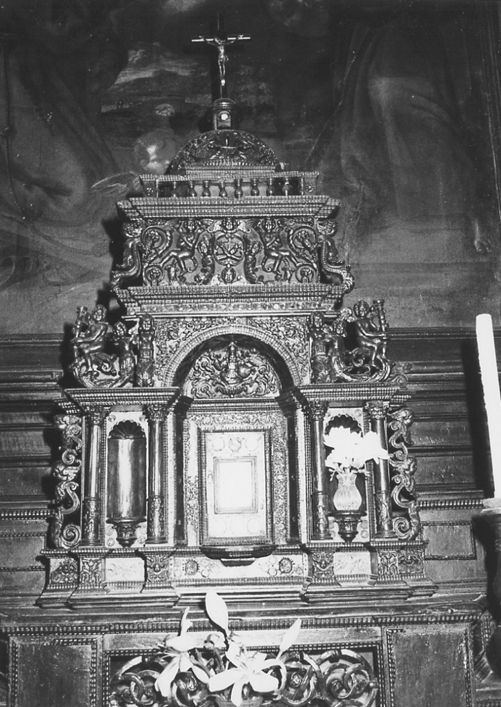 Dio Padre benedicente, motivi decorativi fitomorfi e angioletti (tabernacolo) - ambito abruzzese (sec. XVII)