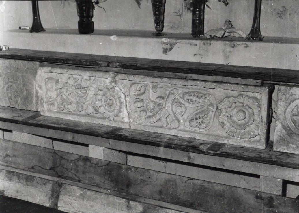 lastra - ambito Italia centrale (sec. XIII)