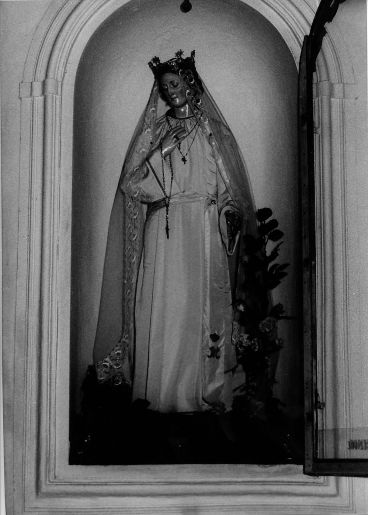 Madonna Immacolata (statua) di D'Antino Nicola Eugenio (attribuito) (inizio sec. XX)