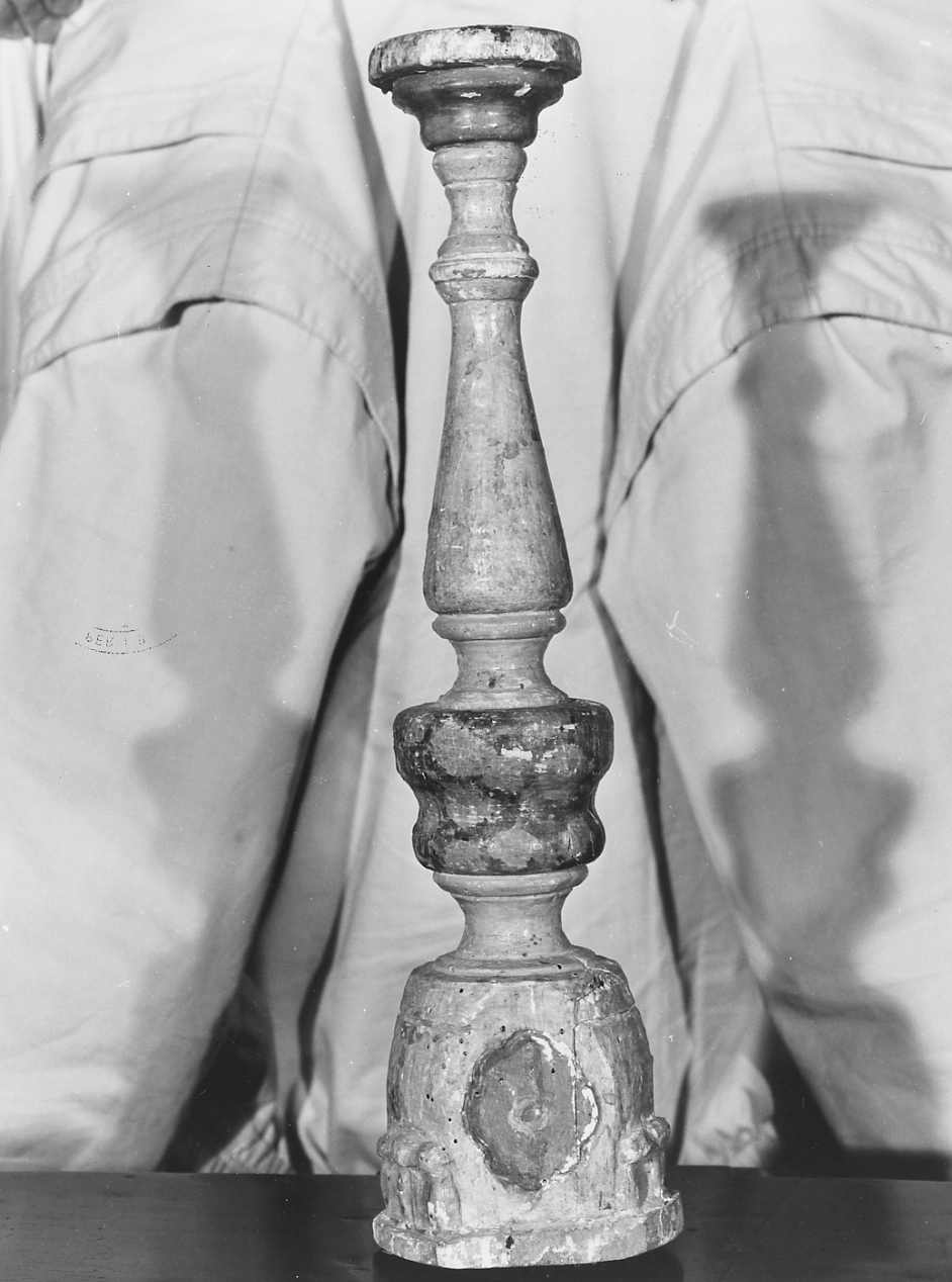 candeliere, serie - produzione abruzzese (sec. XVII)