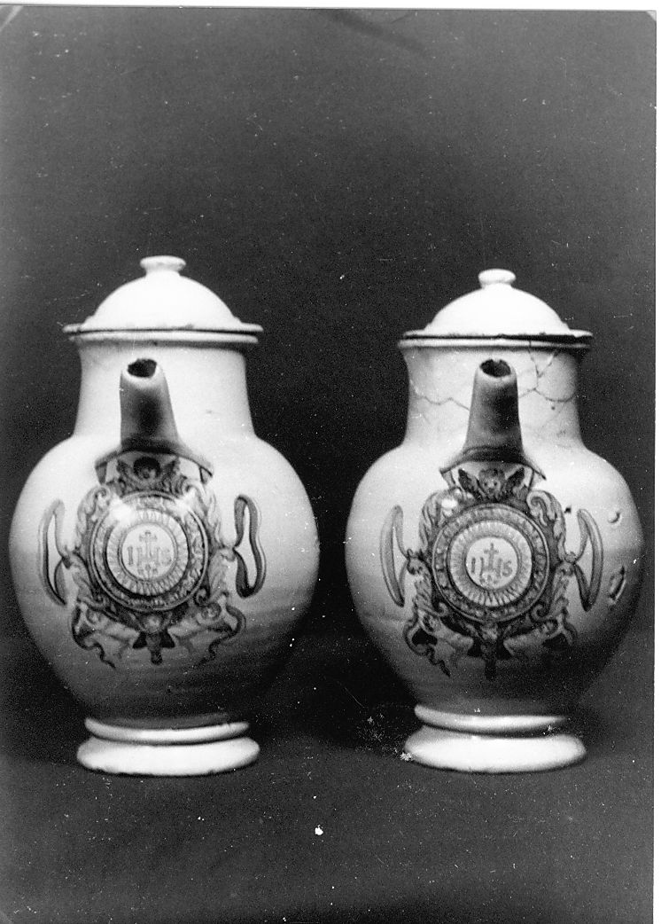 stemma (brocca, coppia) - manifattura Italia centrale (metà sec. XVIII)