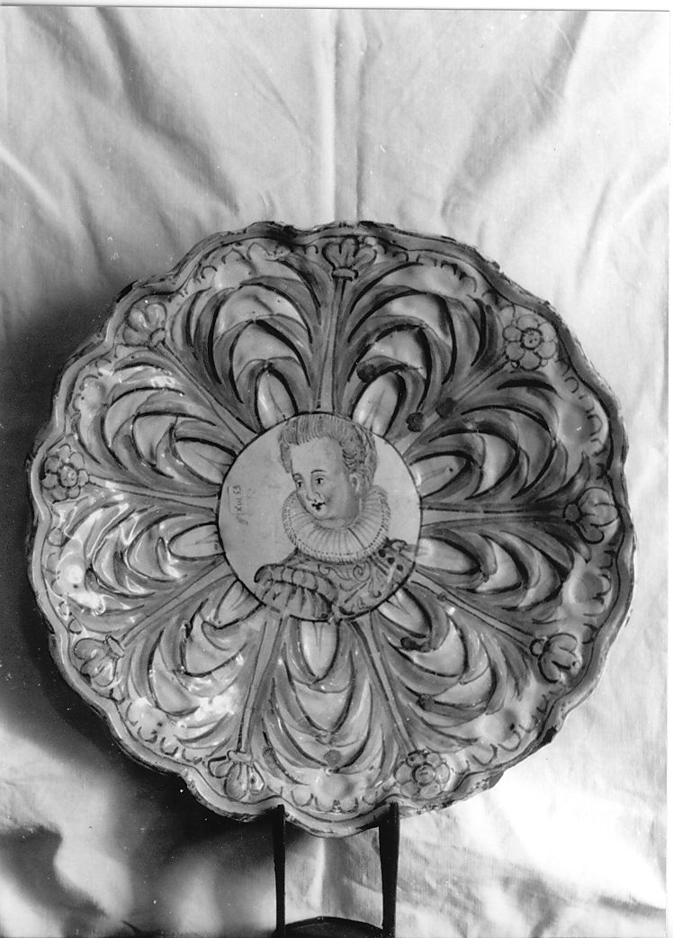 busto femminile (presentatoio) - manifattura faentina (inizio sec. XVII)